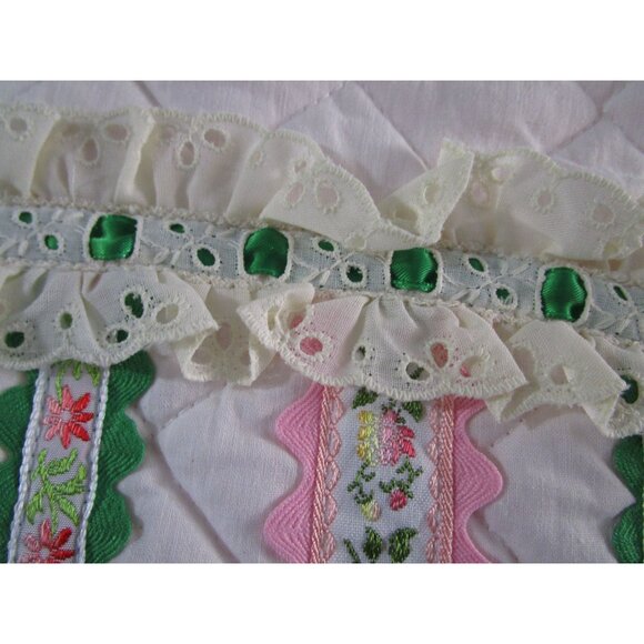 Vintage Quilted Christmas Stocking Lace Embroidered Ribbon RicRac Pink Green EUC - Picture 6 of 9